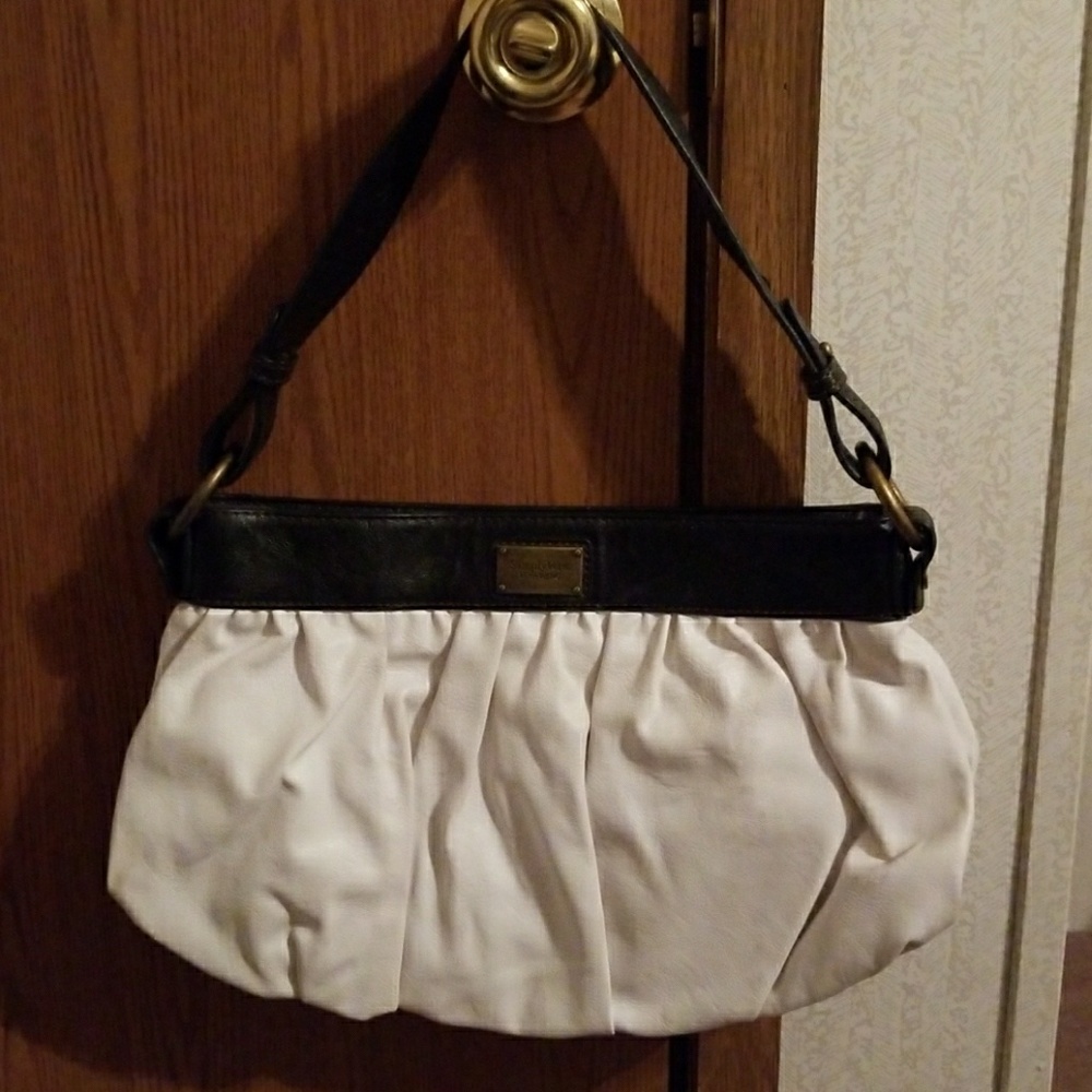 Simply vera vera wang vintage purse